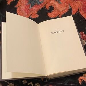 The Chemist by Stephenie Meyer (hardcover)